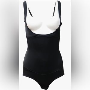 Marilyn Monroe Intimates Women's Shapewear Super Sexy Bodysuit, Open Bust, sizeL